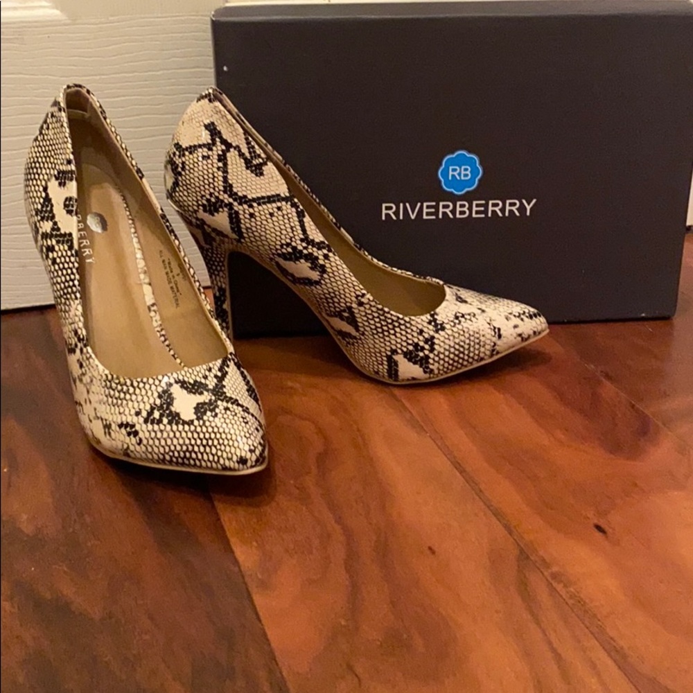 Riverberry Beige Python Print Stiletto Heel